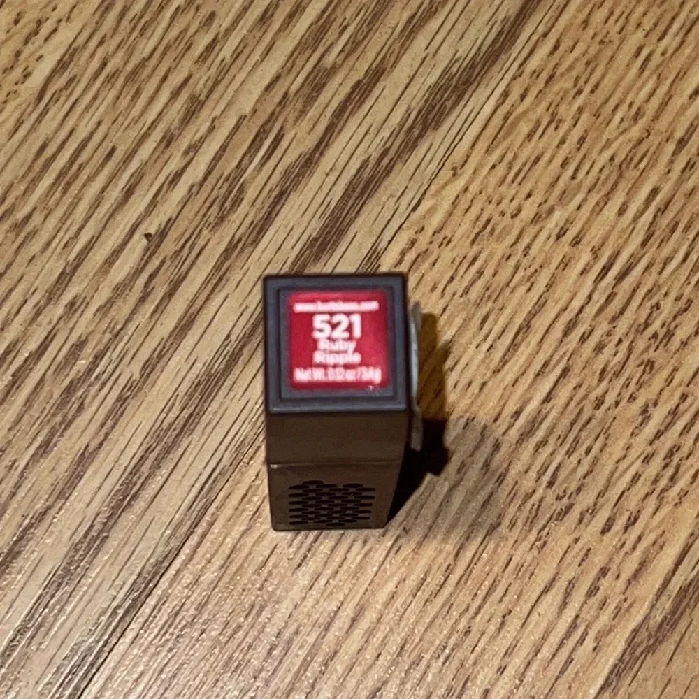 Burt's Bees Ruby Ripple lipstick